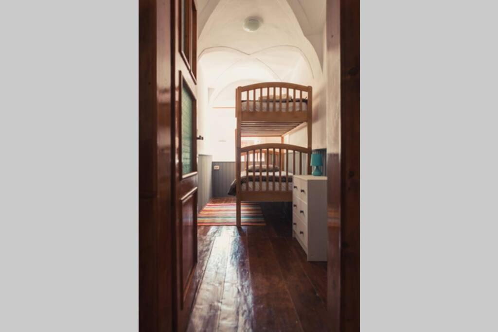Lamp Street Apartment Сібіу Екстер'єр фото